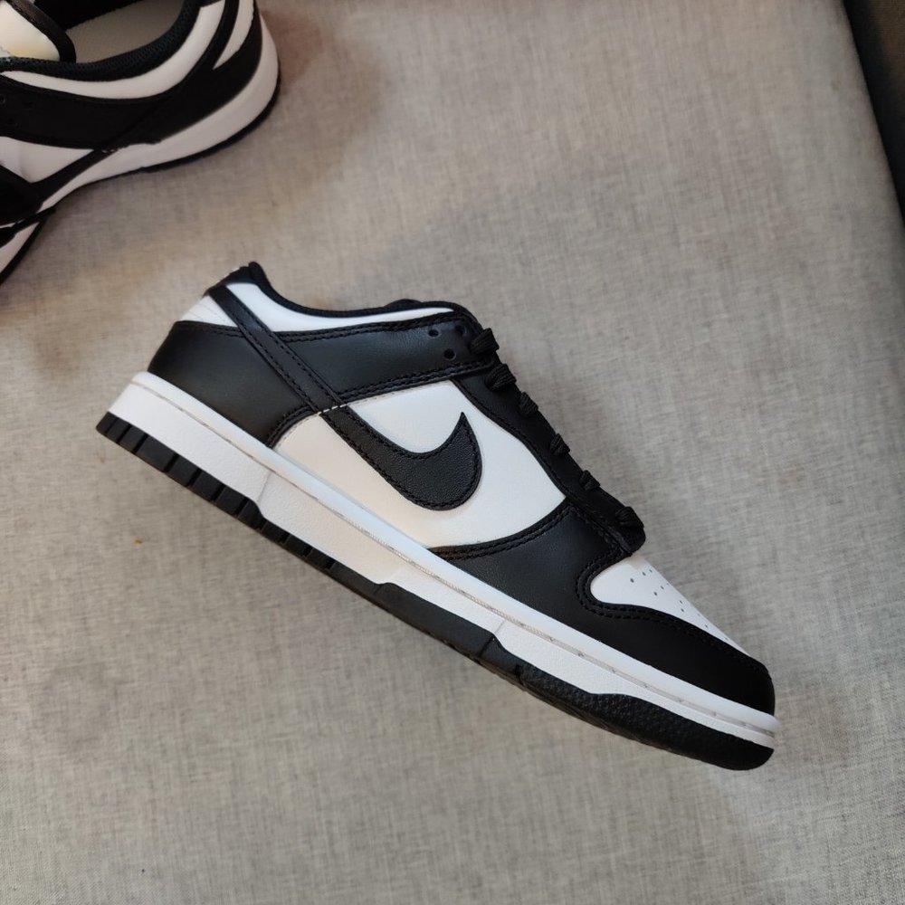 Nike Dunk Low Retro White Black Panda US 8 - Picture 3 of 7